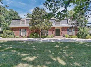 8600 E Shannon Way, Wichita, KS 67206