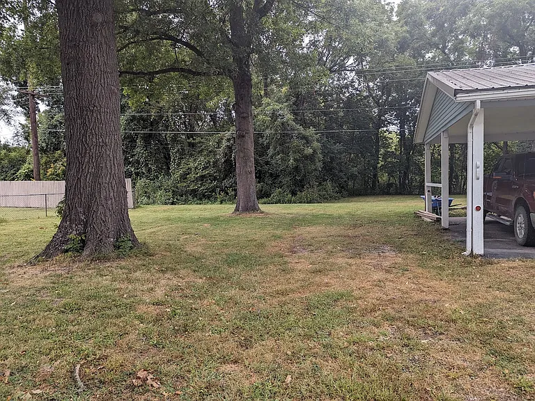 1116 Lake Maurer Rd — Photo 11