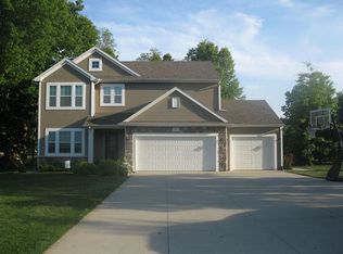 5885 Waters Ridge Ct, Kalamazoo, MI 49009