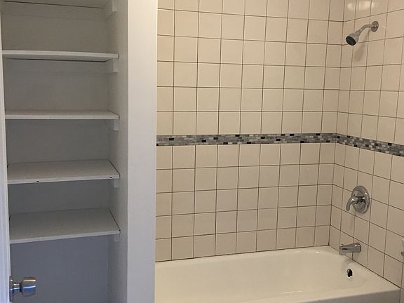 5th image of 48 S Lake Ave APT 15