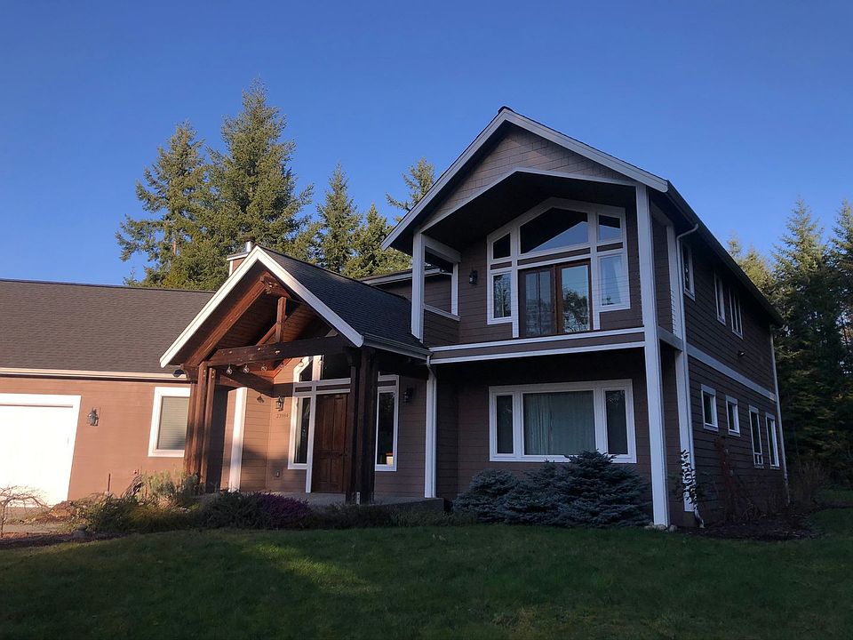 1st image of 23984 Vinland Ct NW