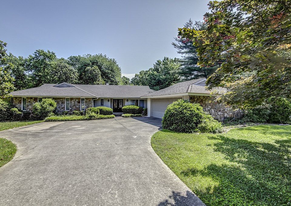 1st image of 3453 Somerset Trce SE