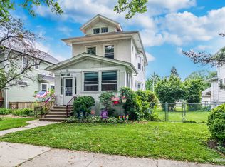 824 Wisconsin Ave, Oak Park, IL 60304