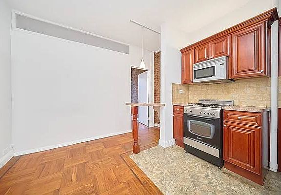 5th image of 796 9th Ave APT 4