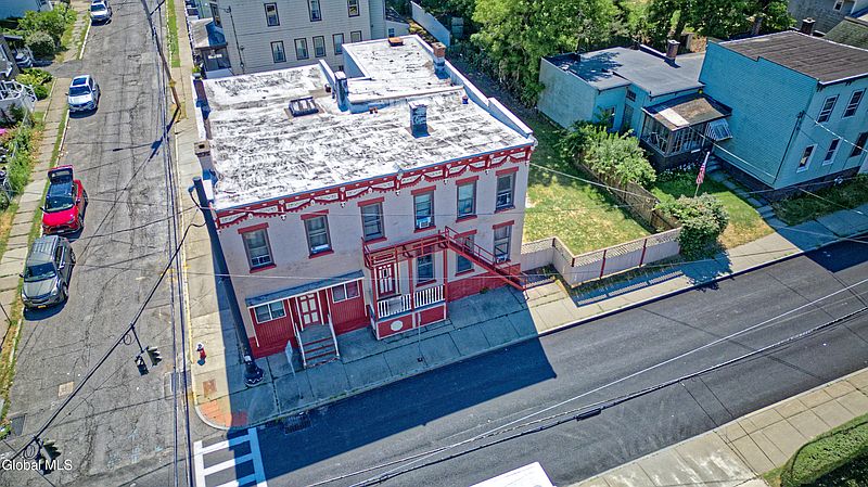 5th image of 1496-1498 3rd Street