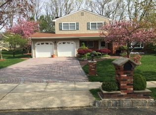 23 London Dr, East Brunswick, NJ 08816