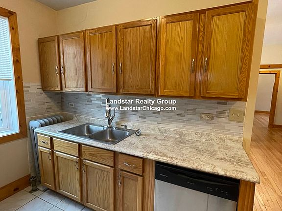 5th image of 4416 N Ashland Ave APT 1