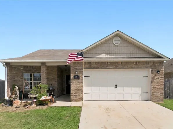 701 SW River Rock St, Bentonville, AR 72712