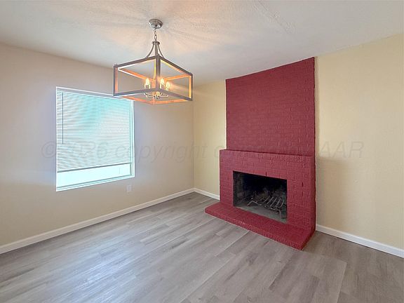 3rd image of 215 Peach Ave