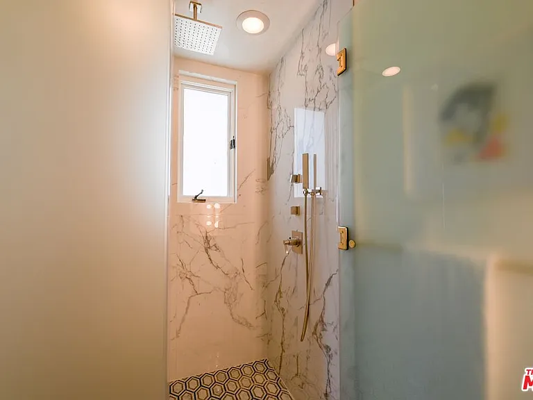 1424 N Crescent Heights Blvd #61 — Photo 12