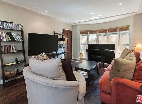 4th image of 1318 N Crescent Heights Blvd APT 105