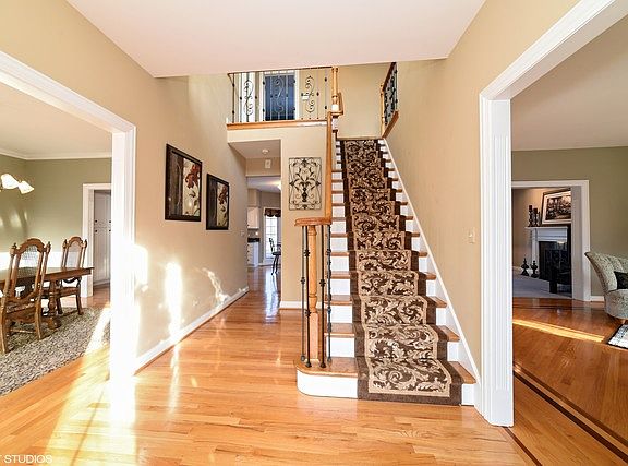 3rd image of 1044 Hudson Ct