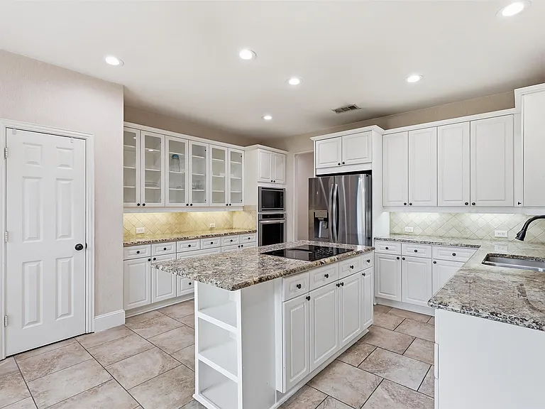11317 Sunrise Ln — Photo 6