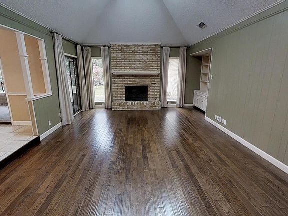 5th image of 2729 Williamsburg Dr