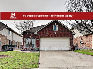 5485 Pecan Creek Cir, Fort Worth, TX 76244