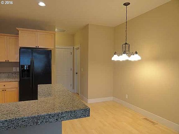 4th image of 1173 SE Alika Ave