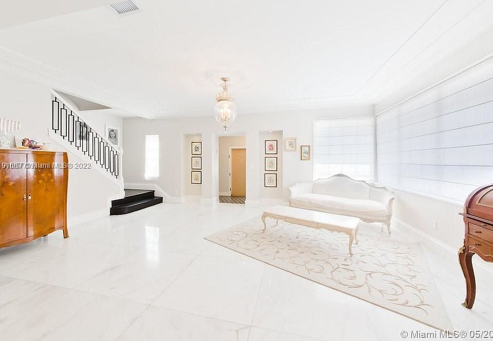 1st image of 3420 Sheridan Ave