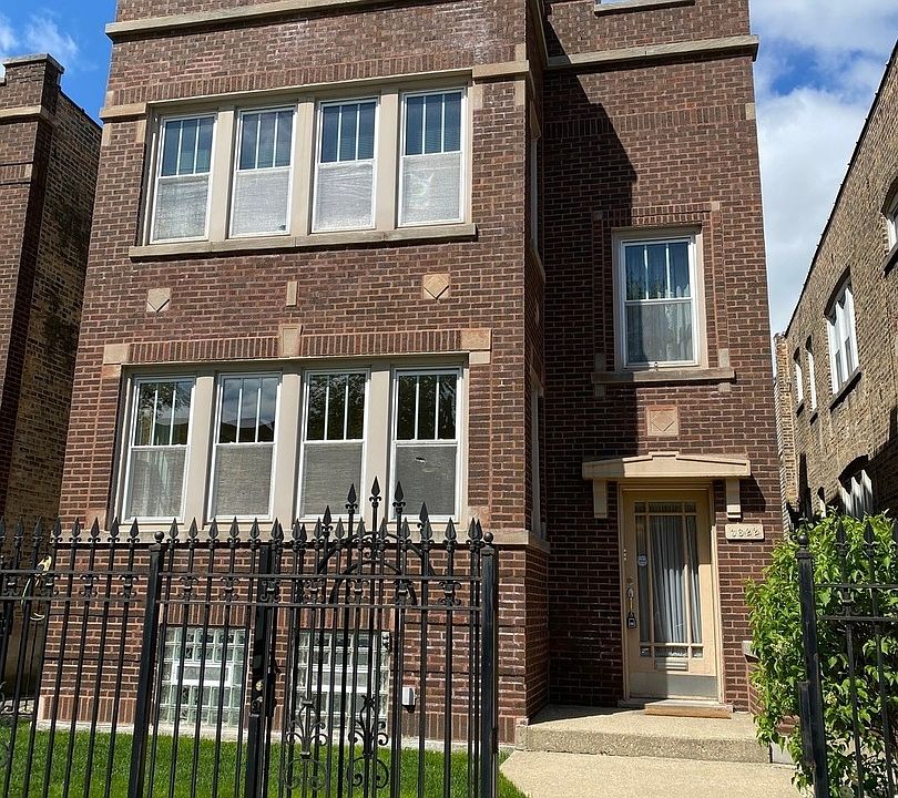 1st image of 3622 N Whipple St #1