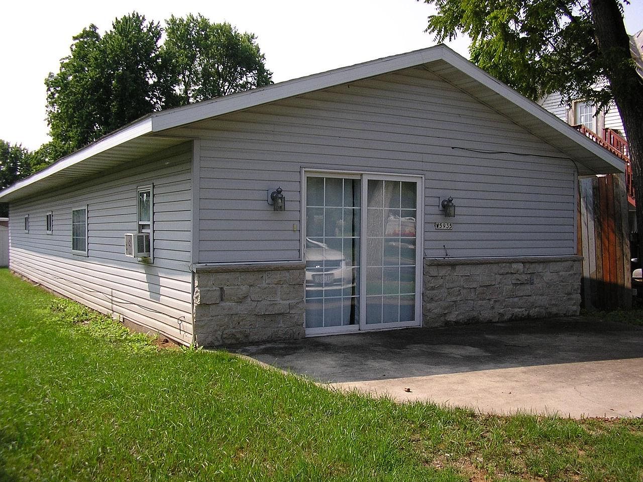 W5935 Main Street, Packwaukee, WI 53953 Zillow