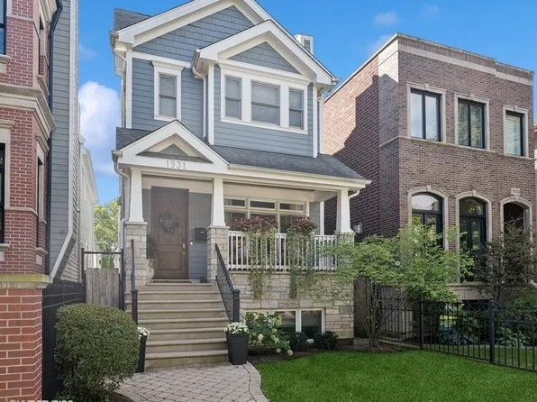 1931 W Barry Ave, Chicago, IL 60657