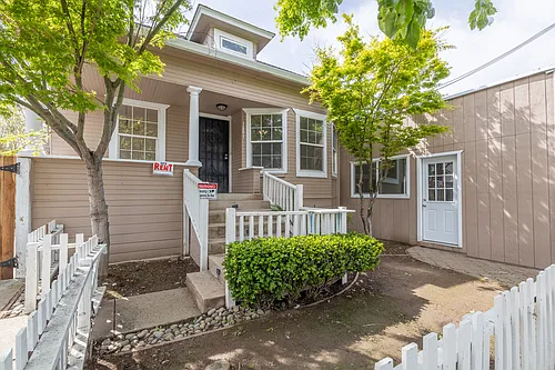 1481 Pomona Ave Photo 1
