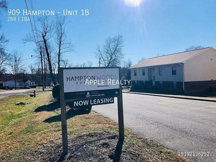 909 Hampton - Unit 1B - Available now! — Photo 2