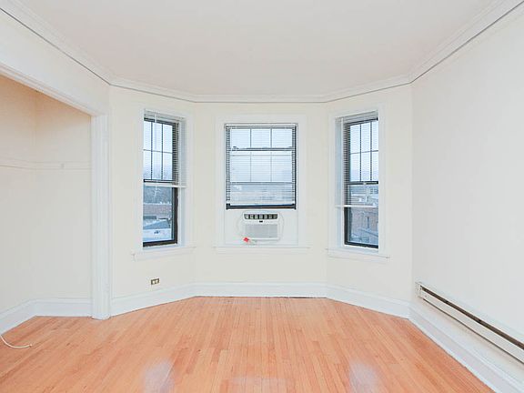 5th image of 373 Hazel Ave #8C