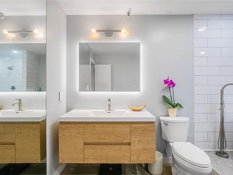 174 Chester Ave SE #102 — Photo 18