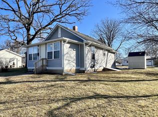 515 S 4th St, Delavan, WI 53115