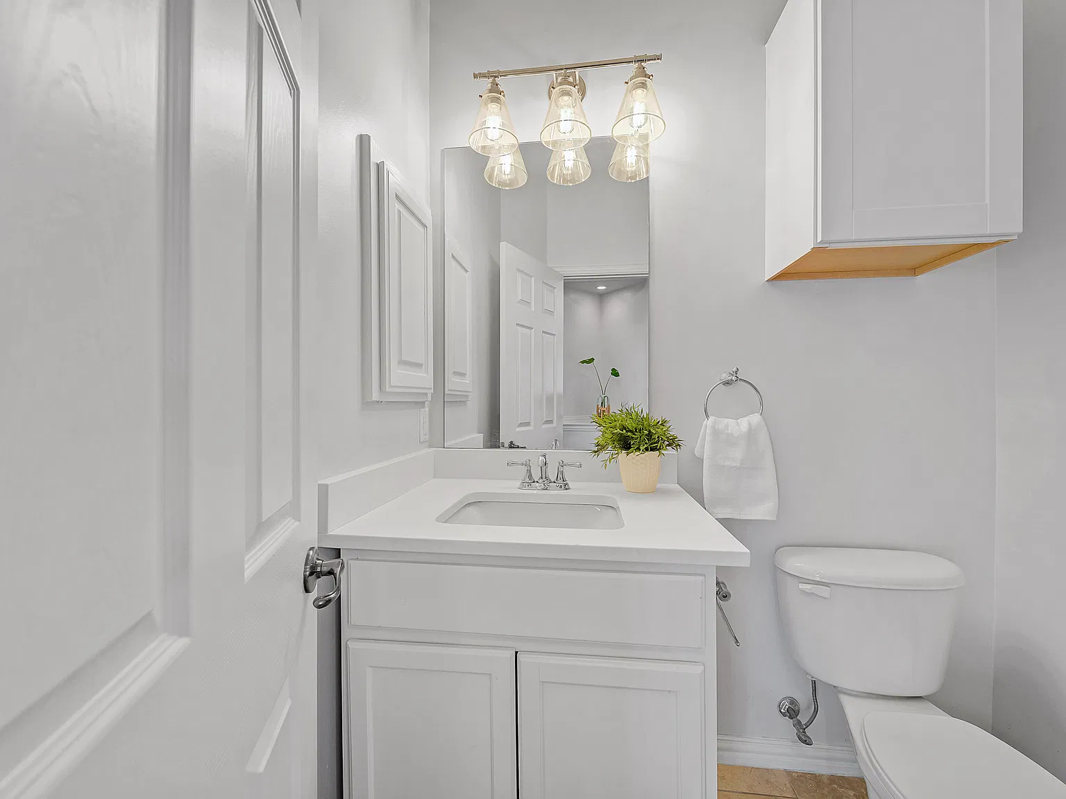 1509 Stone Dr — Photo 1