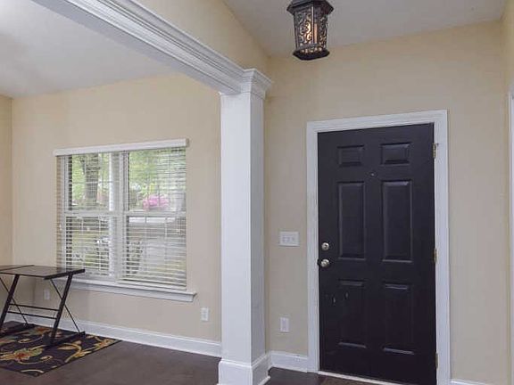 2nd image of 410 Westwood Ave