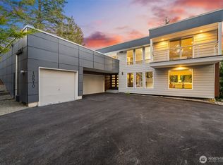 18510 NE 15th Pl, Bellevue, WA