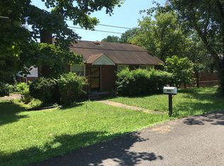 840 Goldfinch Ave, Knoxville, TN 37920