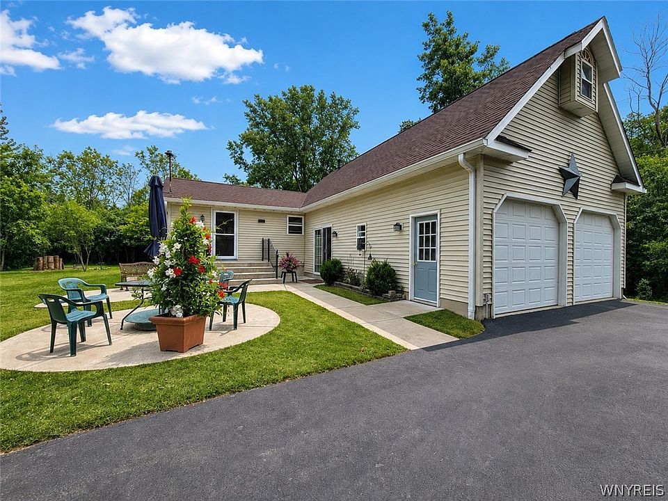 1st image of 1363 Losson Rd