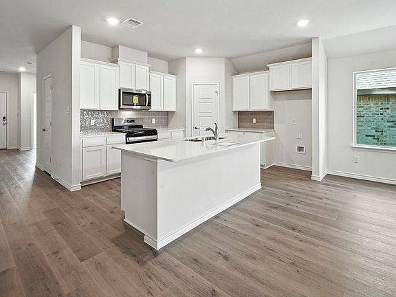 2nd image of 8405 Everly Dr