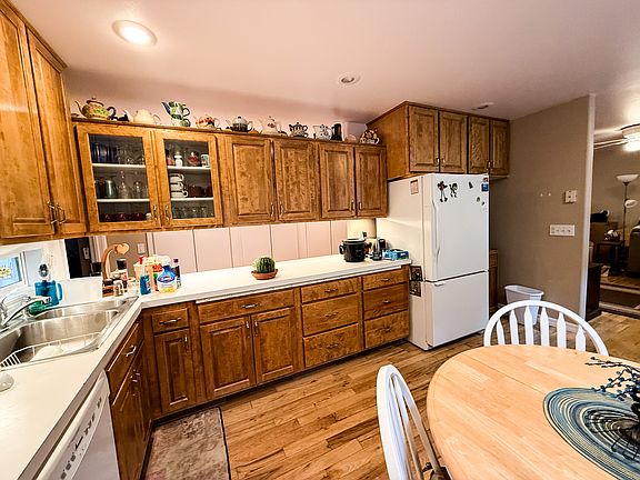 2nd image of 401 7th Ave S #112
