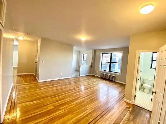 Rented by Lang Realty LLC | media 21