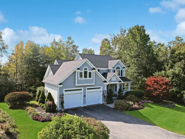 37 Hawkins Glen Drive, Salem, NH 03079