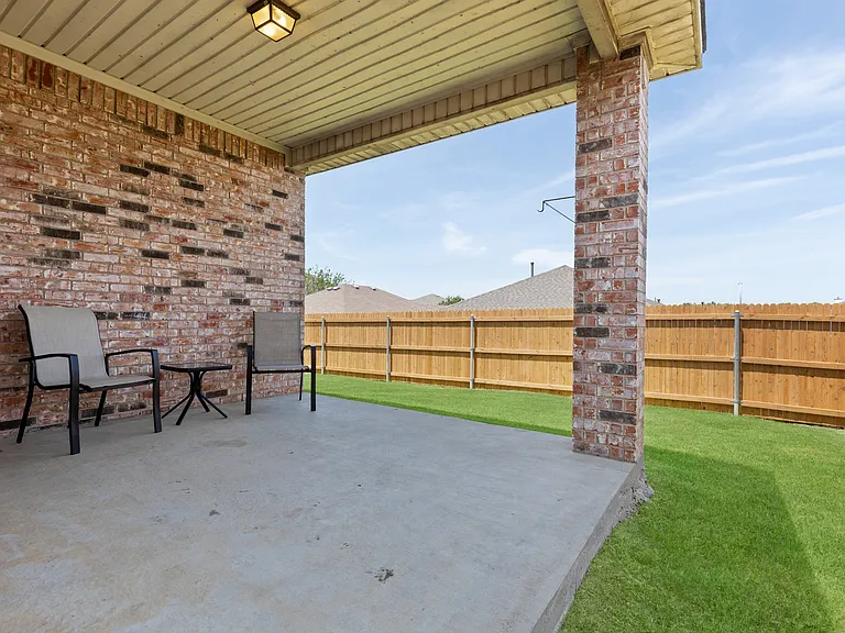 4037 Martinsburg Dr — Photo 26