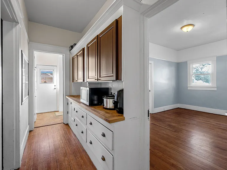 Kitchen and bedroom 2