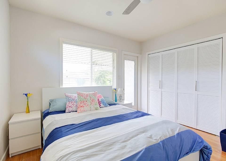 bedroom 3 opens to back patio