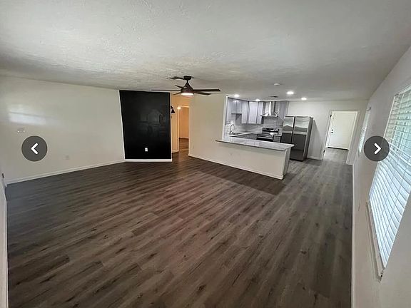 3rd image of 2907 39th Ave W #A