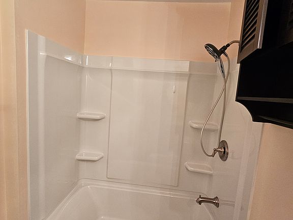5th image of 21386 Williams Dr #2
