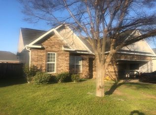 211 Amber Dr, Byron, GA 31008