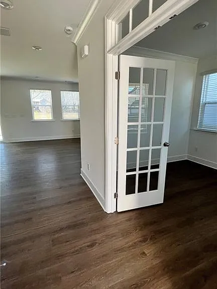 2720 Westgate Park Dr — Photo 3
