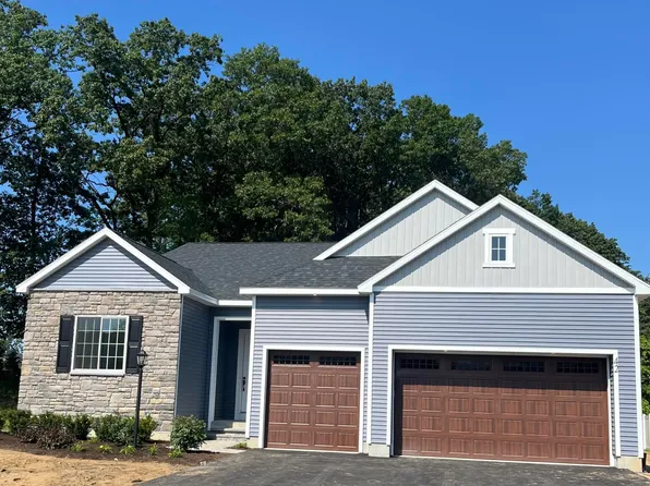 42 Wheatfield Way, Mechanicville, NY 12118