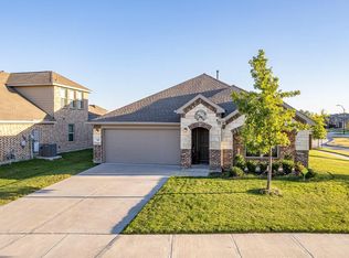 700 Pearl Way, Arlington, TX 76002