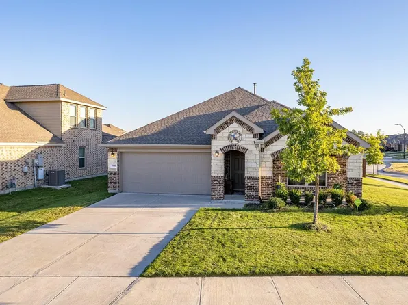 700 Pearl Way, Arlington, TX 76002