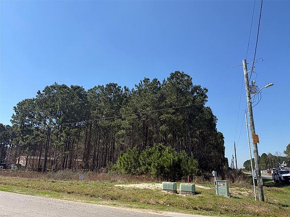 4th image of 185 County Road 3570