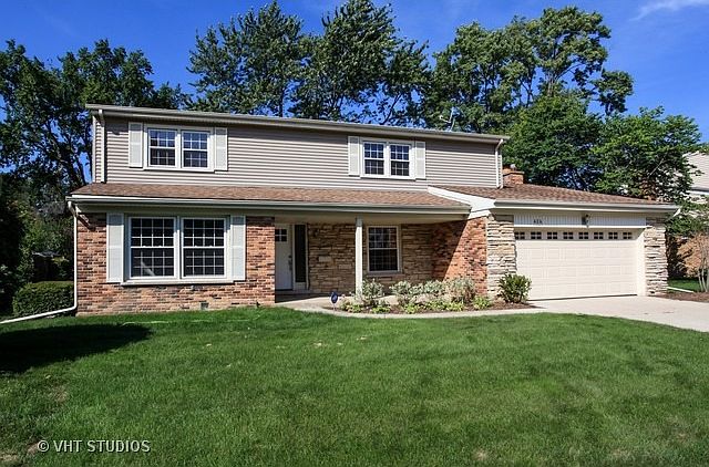 1st image of 424 Castlewood Ln